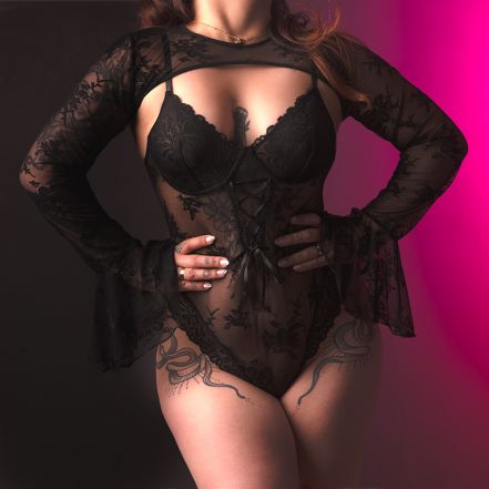 Masseuse érotique Charly 